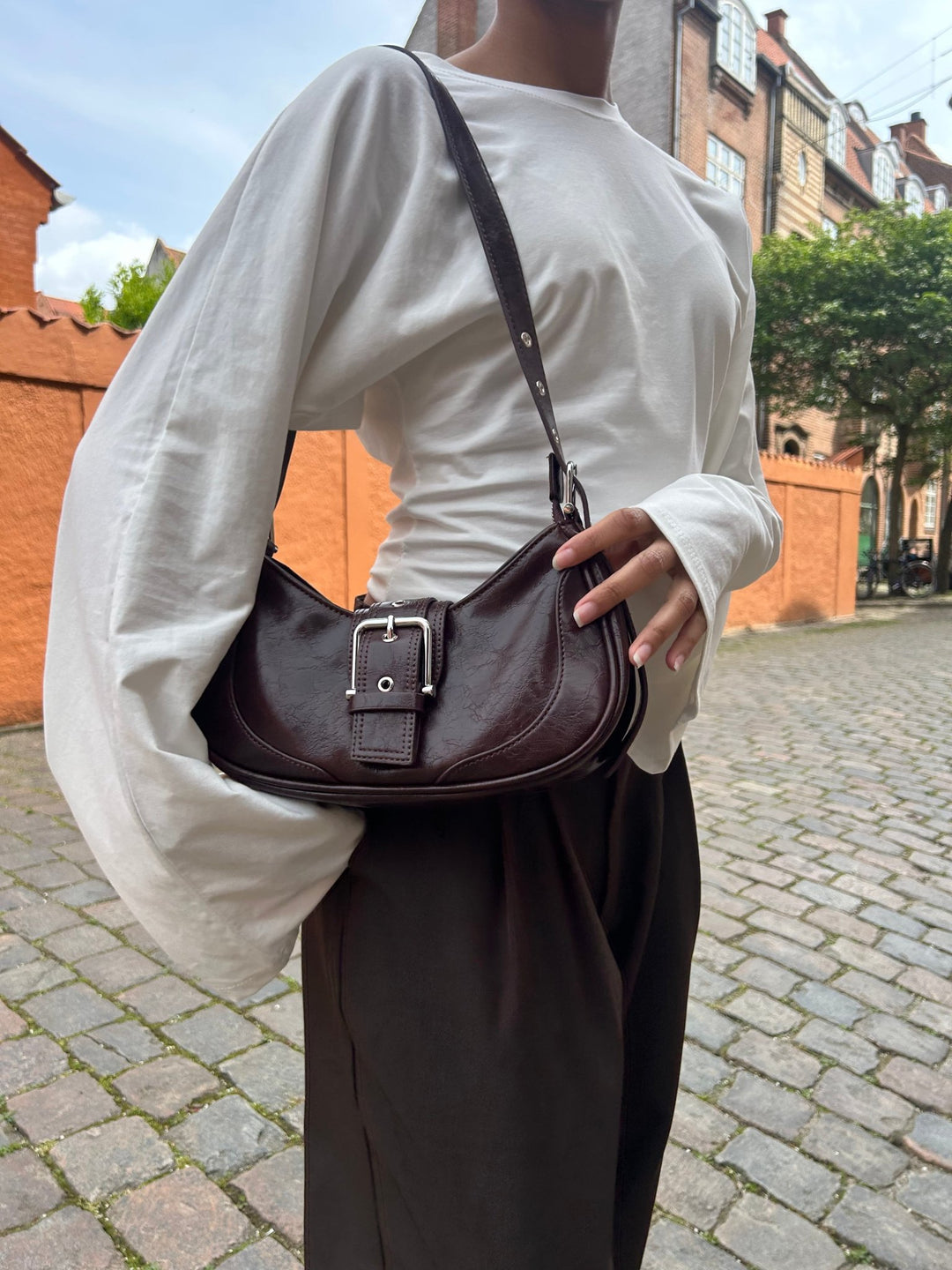 Asta Buckle Bag - Dark Brown