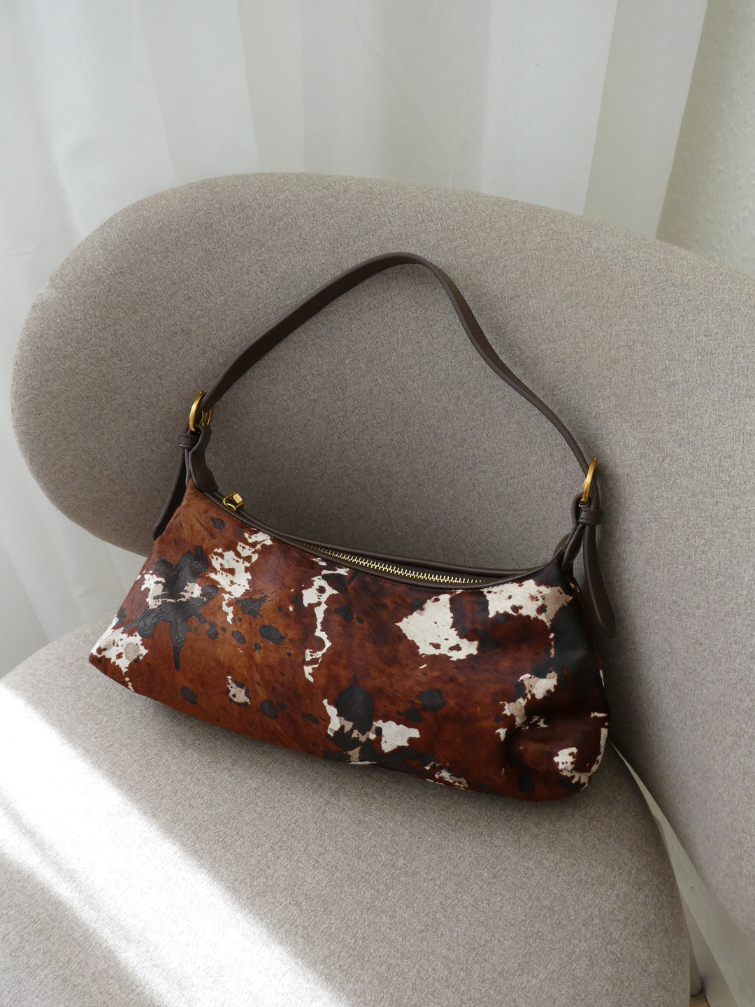Kayla Baguette Bag - Cow