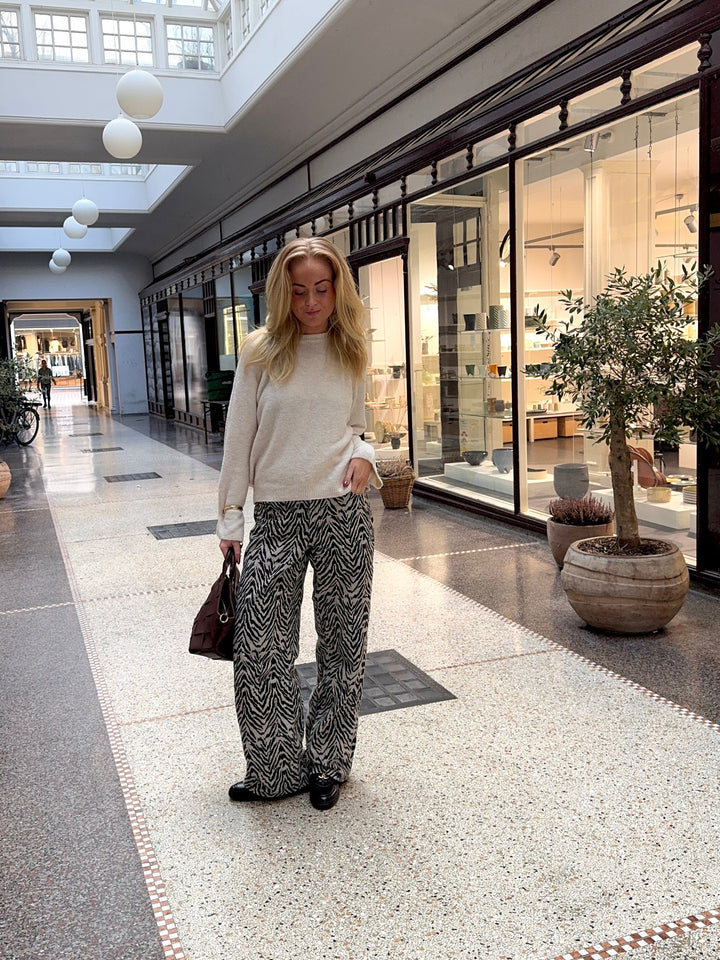 Secondhand Luna Washed Denim Jeans - Zebra