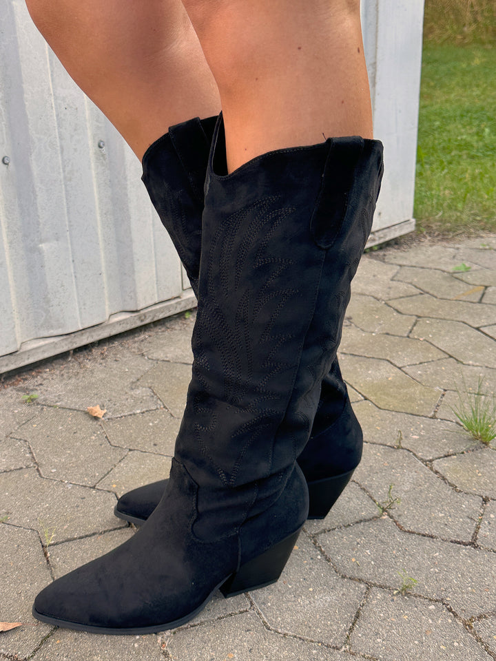 Preloved Belle High Cowboy Boots - Black