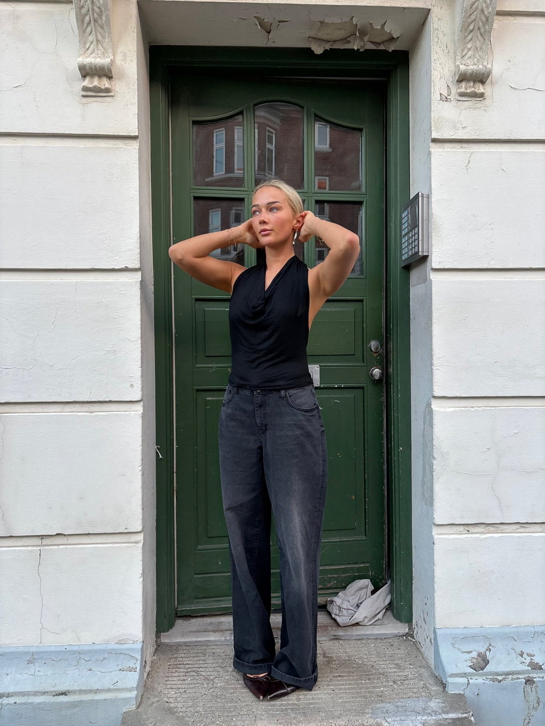 Rosalina Waterfall Top - Black