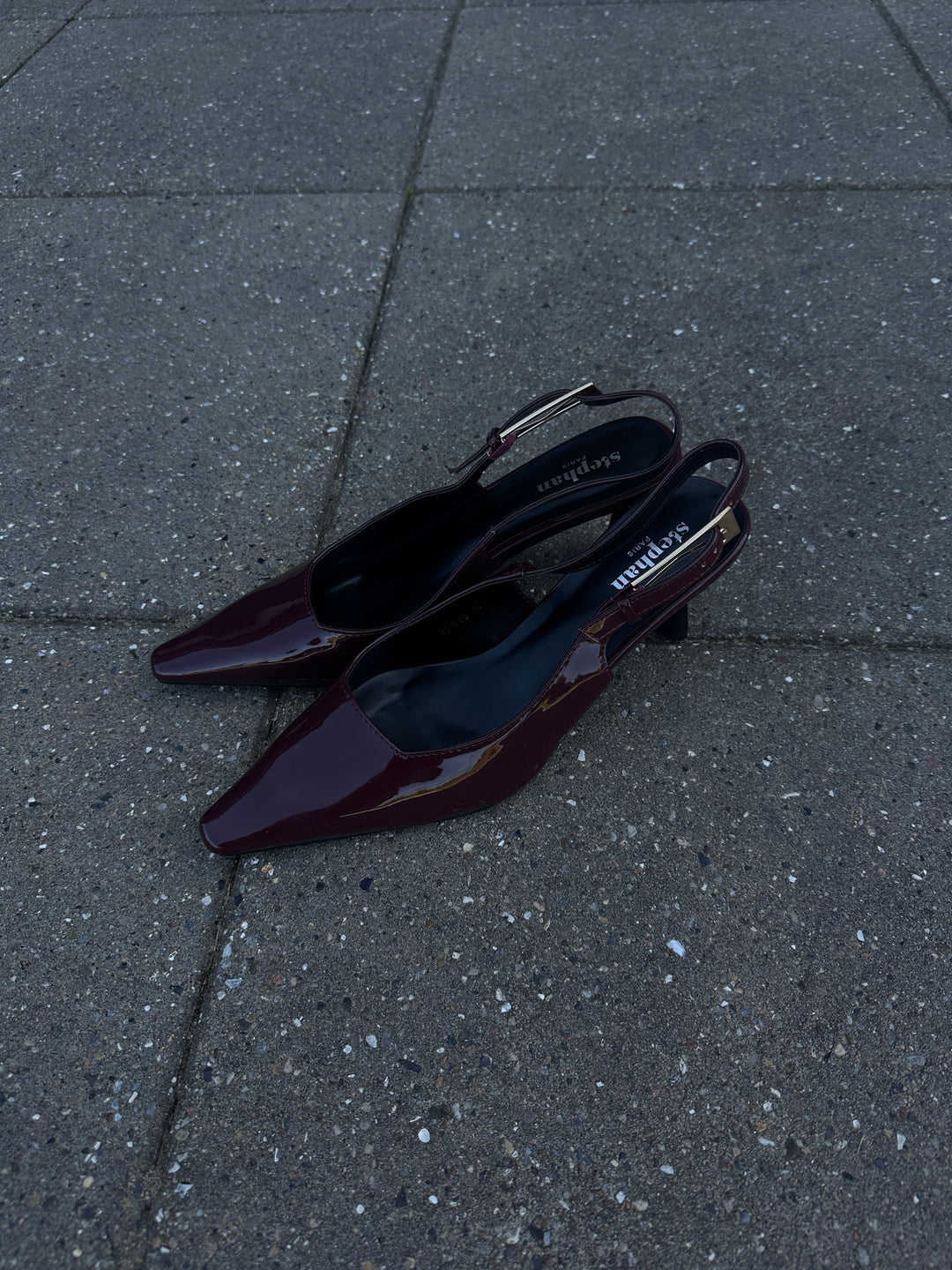 Aya Low Heel Pumps - Burgundy