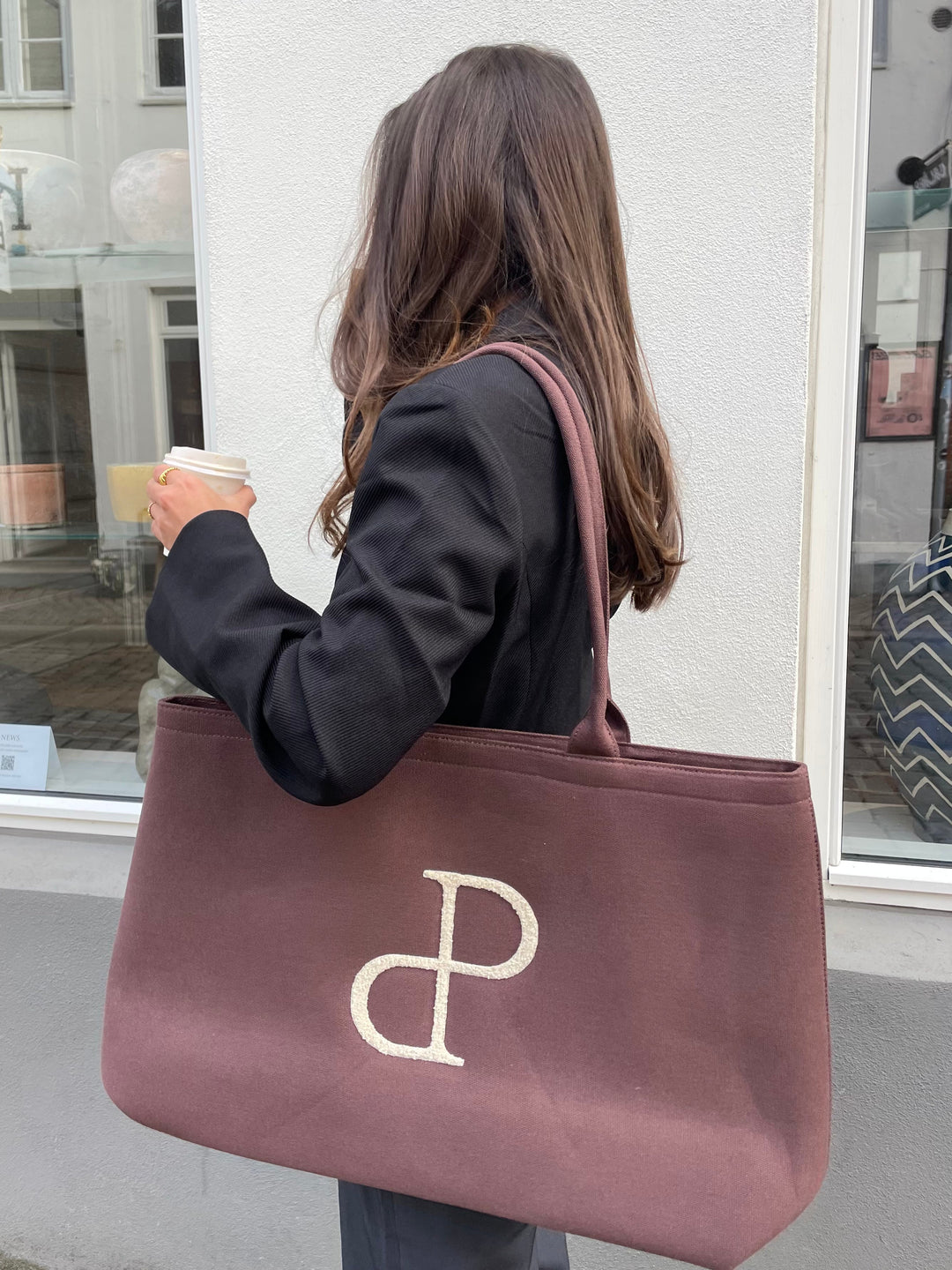 Vilma Tote Bag XL - Dark Brown Mini Logo