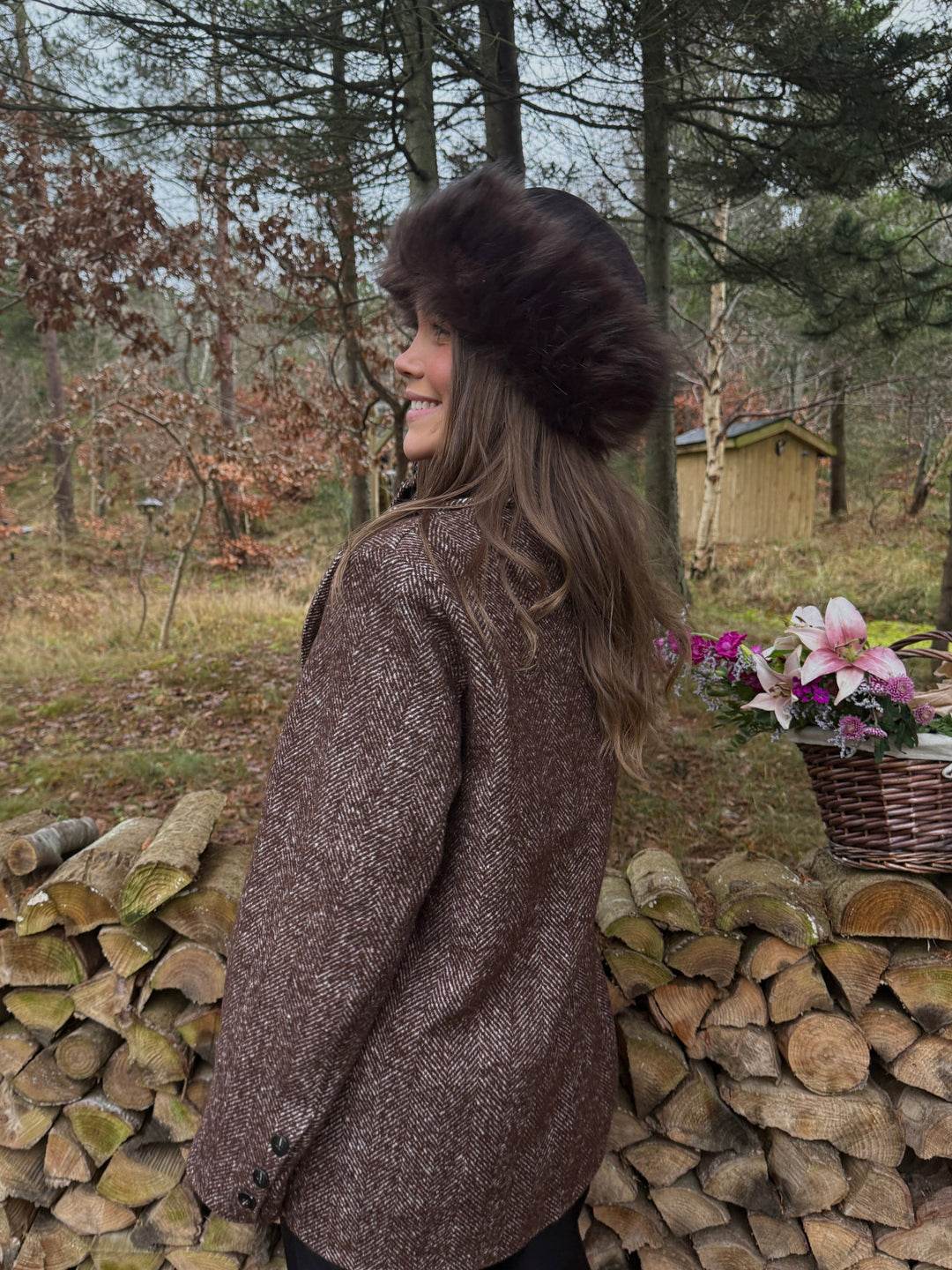 Agnete Shearling Hat - Dark Brown