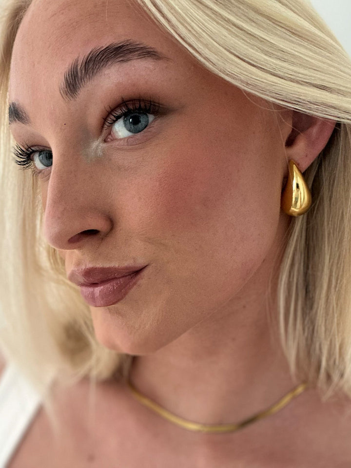 Sascha Large Drop Earrings - Gold