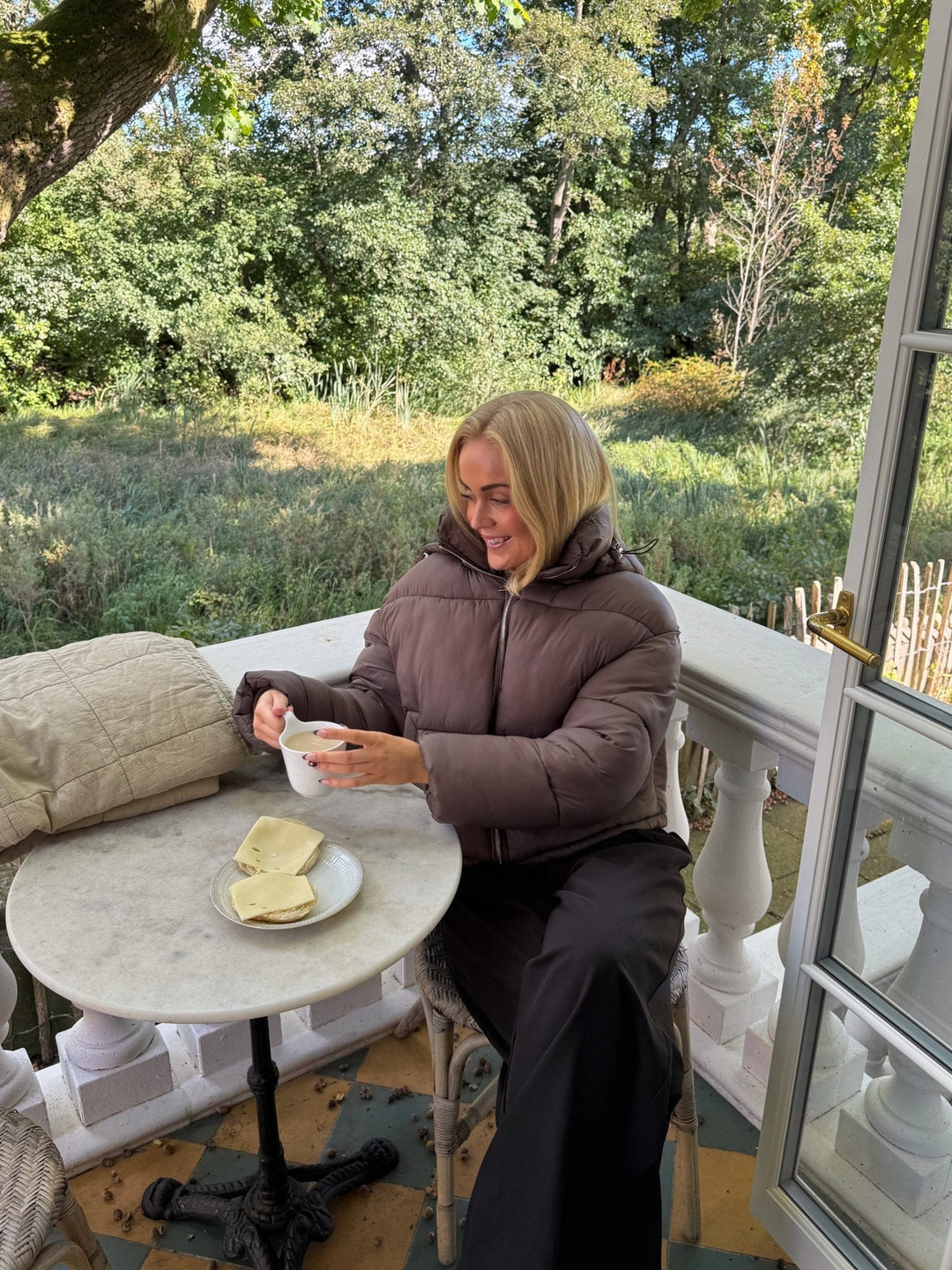 Josefine Short Puffer Jacket - Licorice