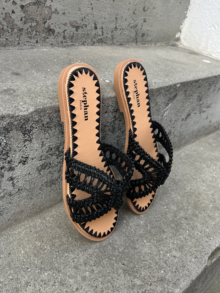 Juliet Braided Boho Flat Sandals - Black